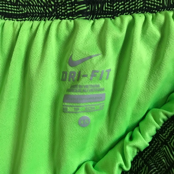 Nike Running Shorts - Picture 3 of 3